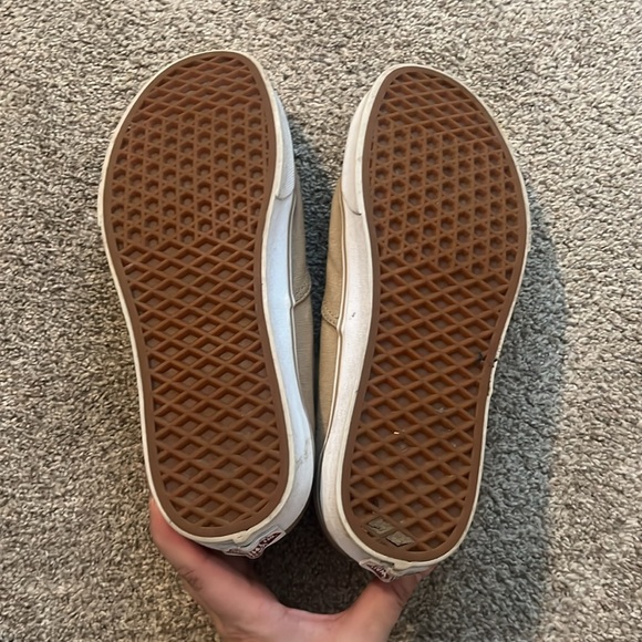 Vans - Picture 6 of 6